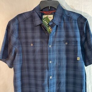 NWT Lake & Trail Men’s Button Shirt, Small, Short Sleeves, Pockets, Blue plaid